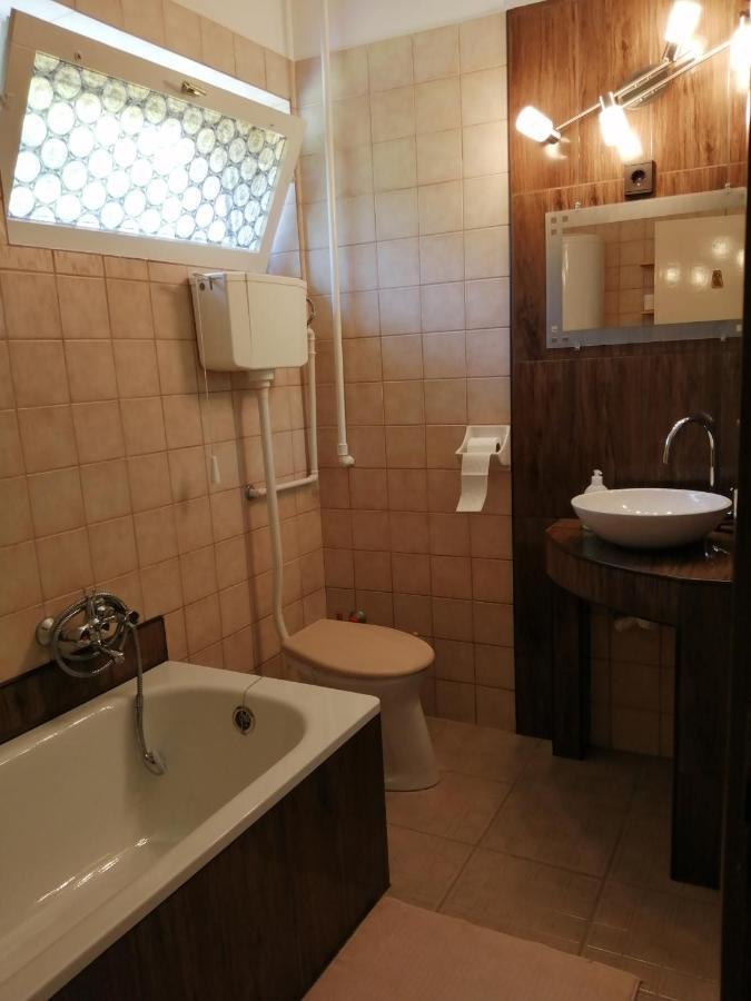 Kaman Nyaralo Apartment Badacsonytomaj Exterior photo