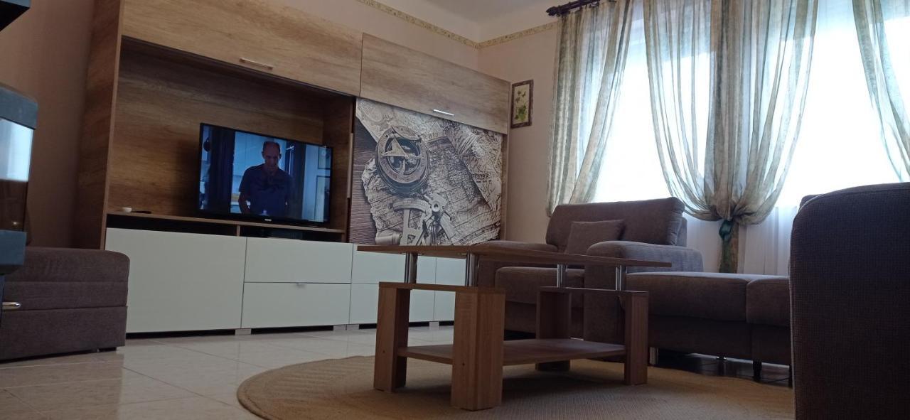 Kaman Nyaralo Apartment Badacsonytomaj Exterior photo